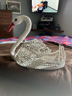 White Crochet Swan Decorative Bowl with Red Beak - Unbranded